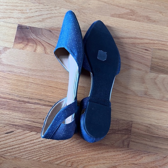 Gap navy polka dots flat pointy shoes. Size 7 - Picture 2 of 5